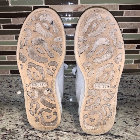 Alexander Mcqueen Oversized Sneaker Honour Truth - Picture 8 of 8